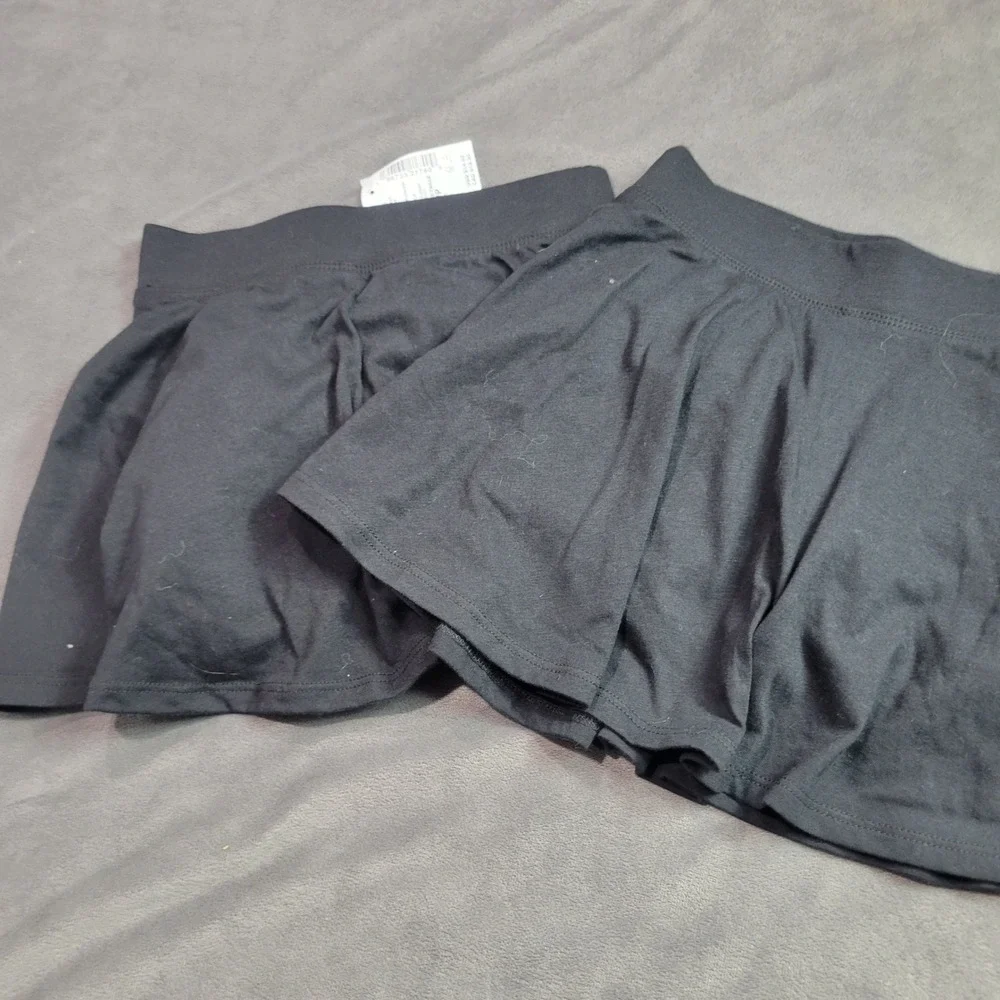 The Childrens Place Girls Black Skorts 2-Pack Size S 5/6 Jersey Knit Pull-On New